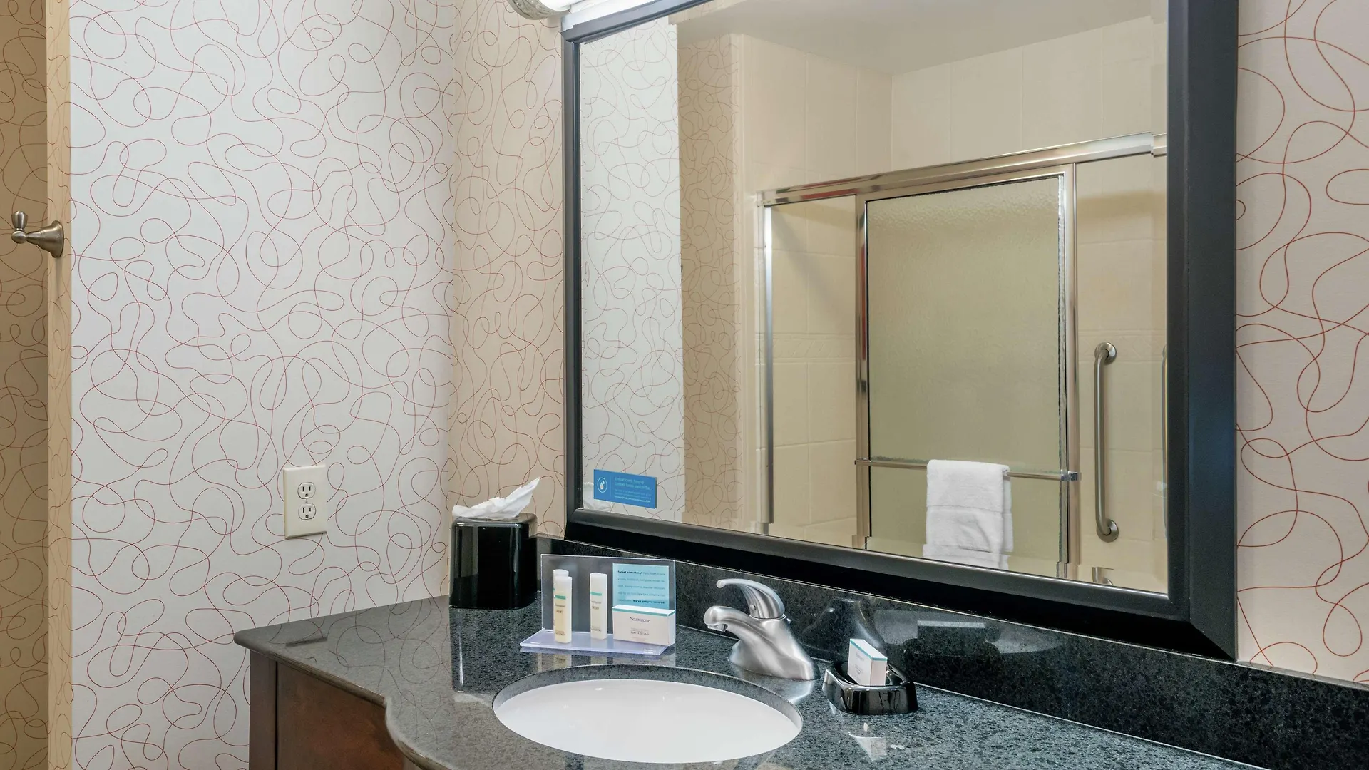 Hampton Inn Richmond - Airport Сандстон США