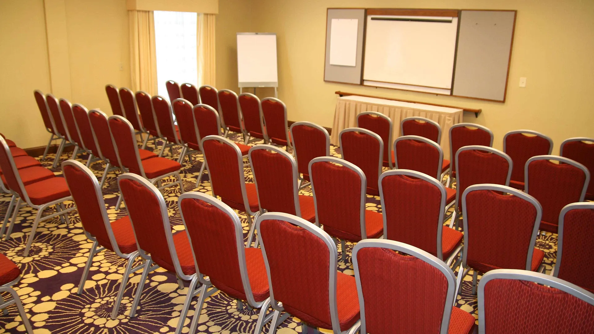 Отель Hampton Inn Richmond - Airport Сандстон